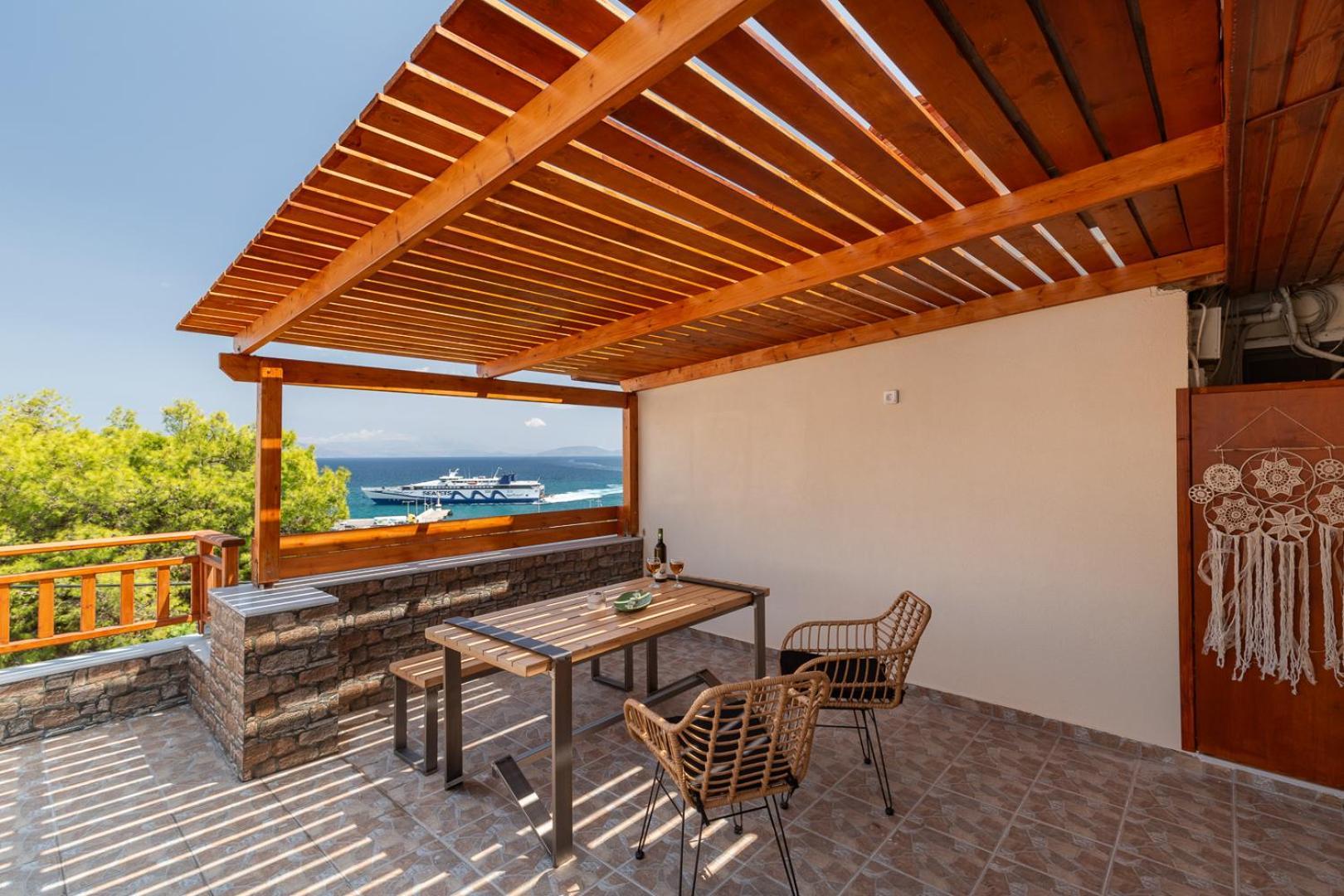 Caldera Close To The Port, Airport & Athens Rafina  Bagian luar foto