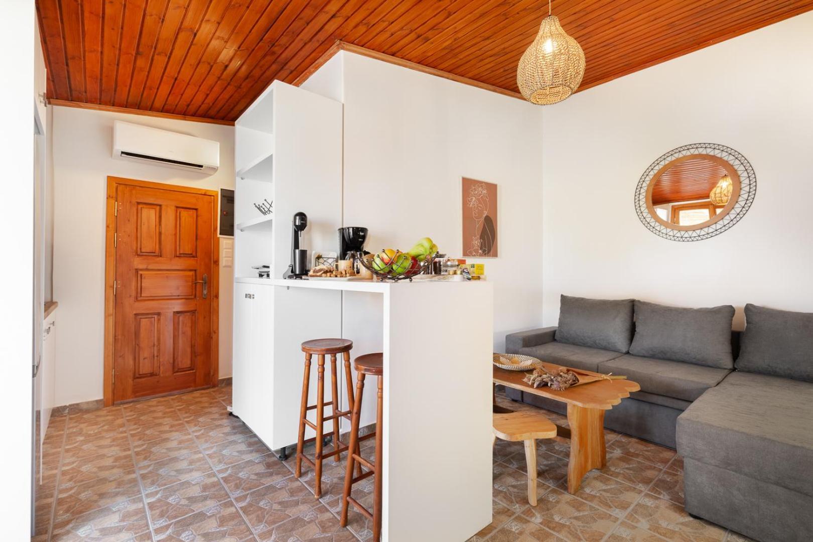 Caldera Close To The Port, Airport & Athens Rafina  Bagian luar foto